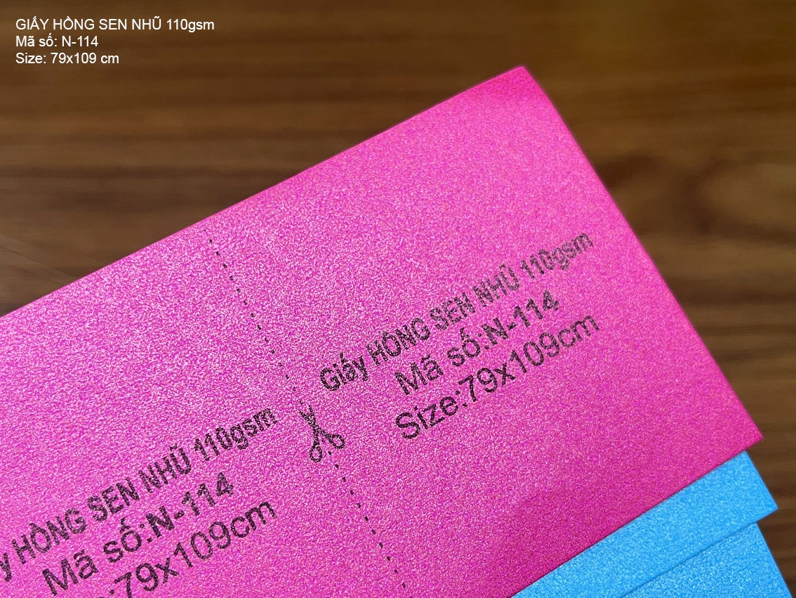Giấy HỒNG SEN NHŨ 110gsm (N-114) 