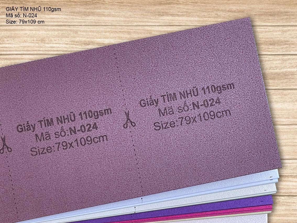 Giấy TÍM NHŨ 110gsm (N-024)
