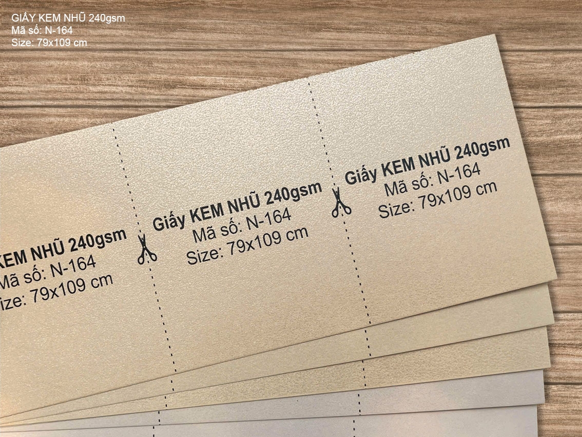  Giấy KEM NHŨ 240gsm (N-164)