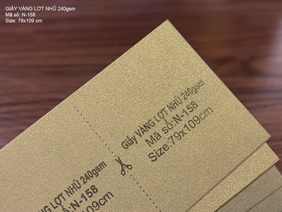Giấy VÀNG LỢT NHŨ 240gsm (N-158)