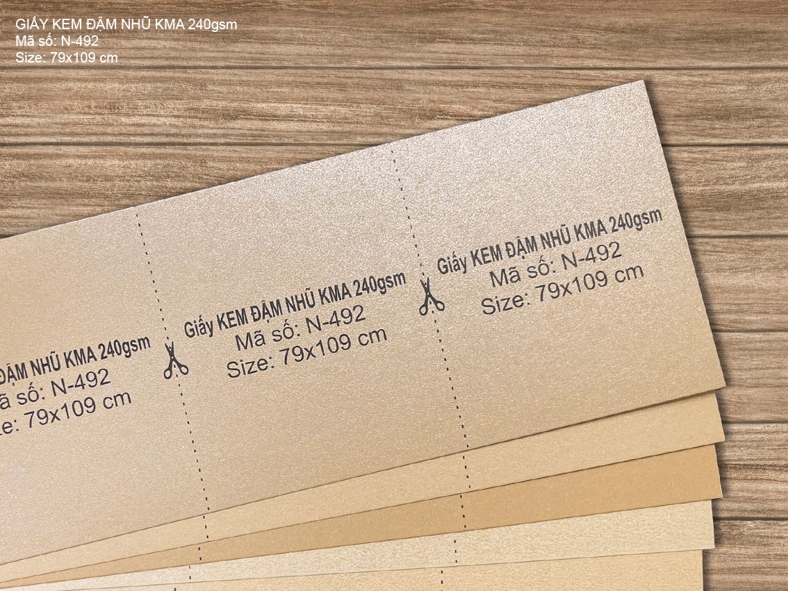 Giấy KEM ĐẬM NHŨ KMA 240gsm (N-492)